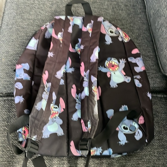 Stitch back pack - Picture 2 of 4